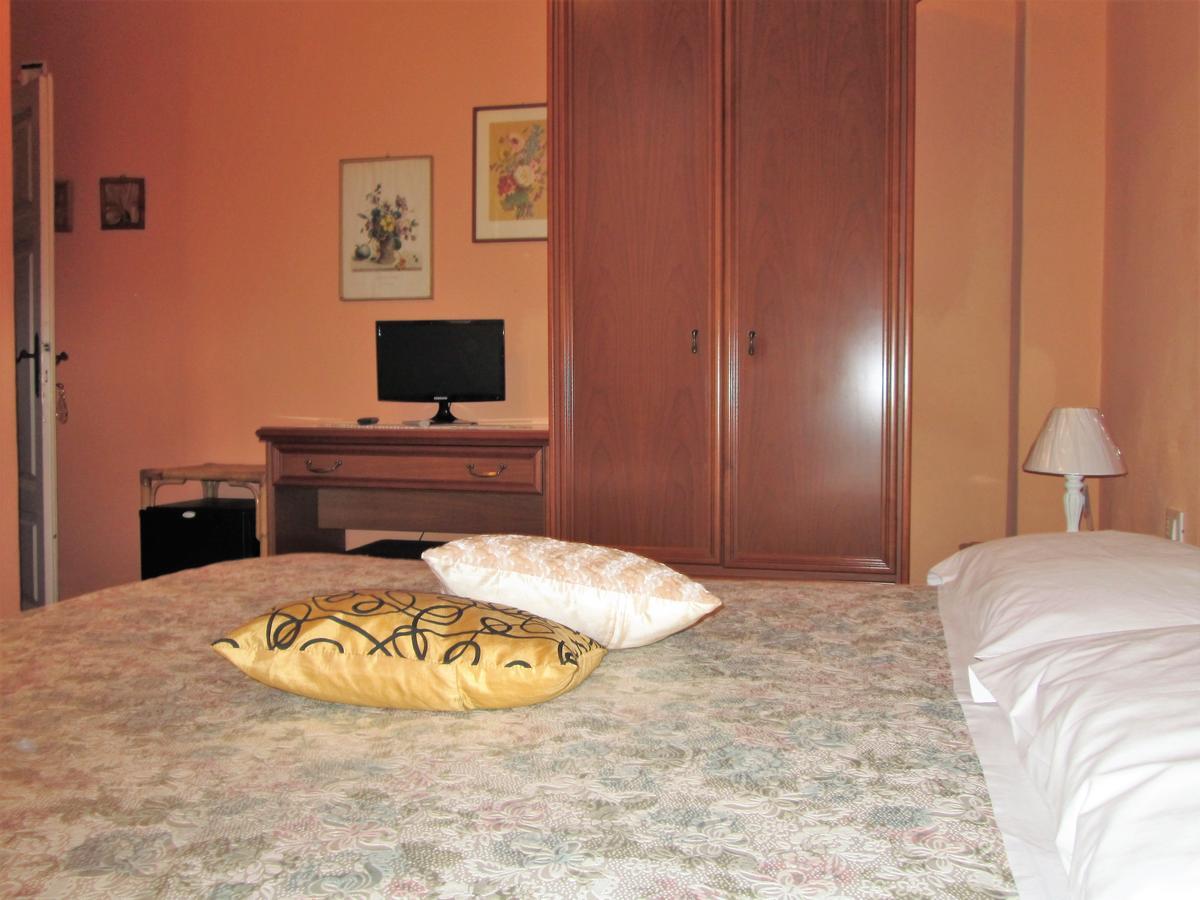 B&B Regina Margherita Пьомбино Экстерьер фото